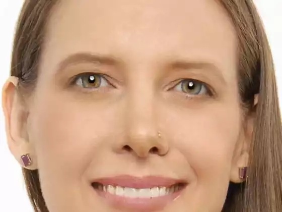 Caroline Klebl,
健康與保健, 健康與保健
Expert at 思想、身體和靈魂的結合